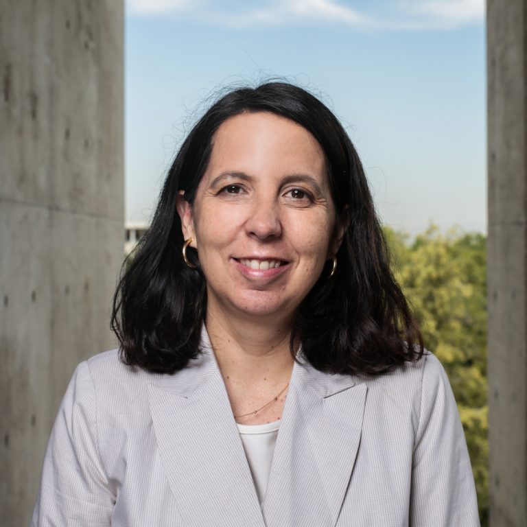 Claudia Martínez A.